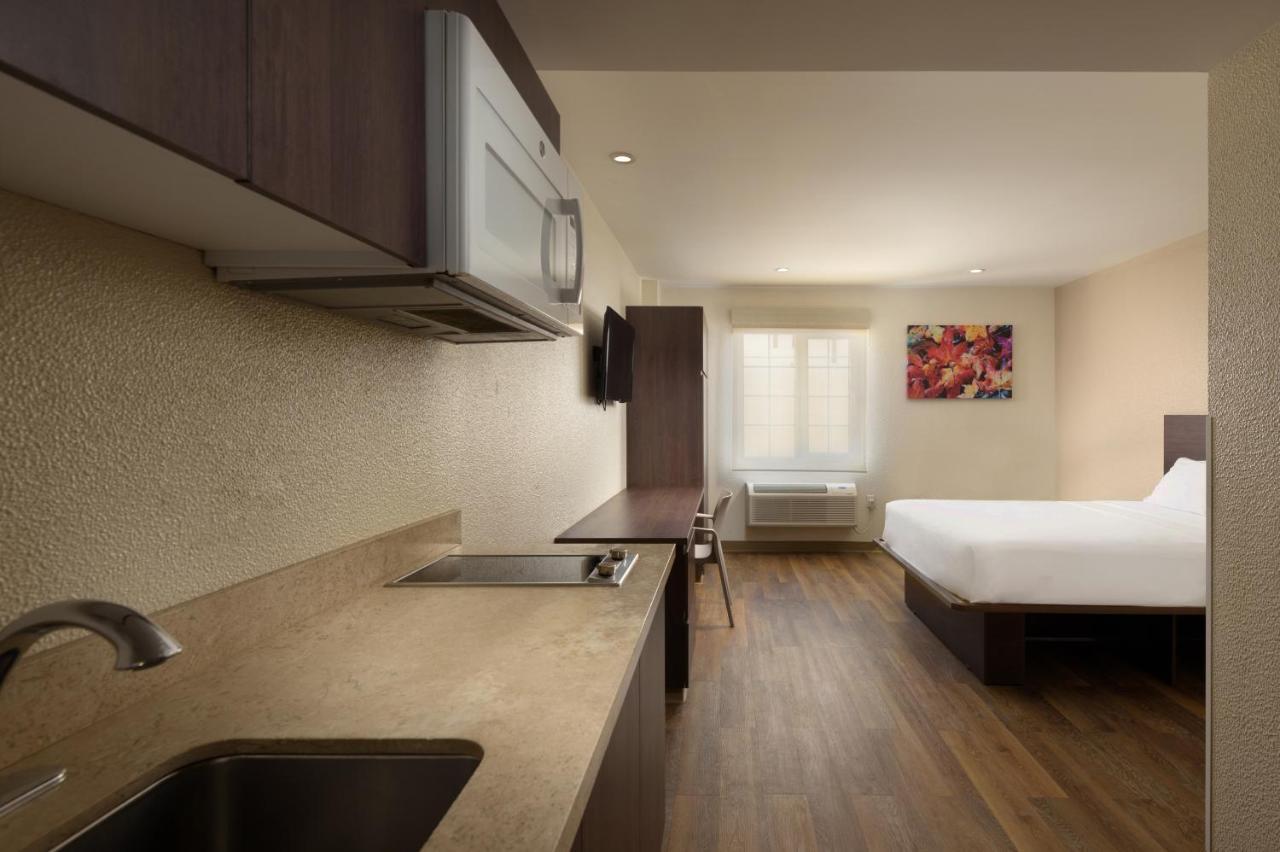 Extended Suites Tijuana Macroplaza Exterior photo