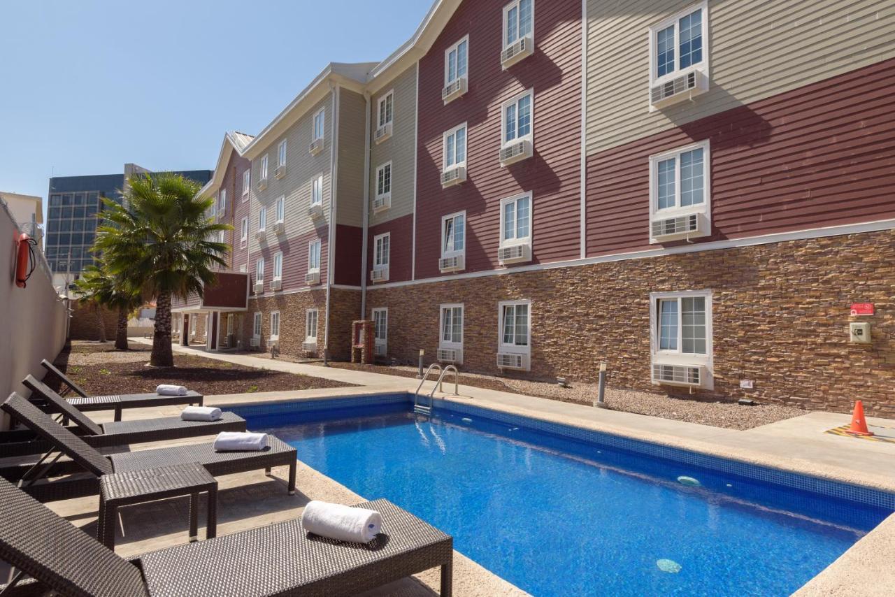 Extended Suites Tijuana Macroplaza Exterior photo